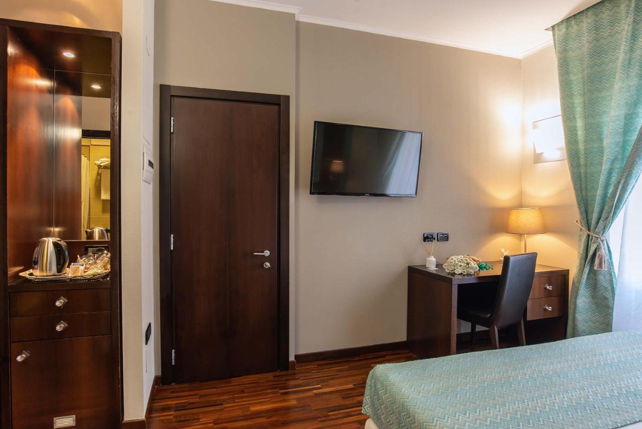 Merulana Inn Guest House Roma Ngoại thất bức ảnh